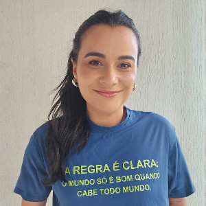 LÍVIA FERREIRA COUTINHO ALONSO